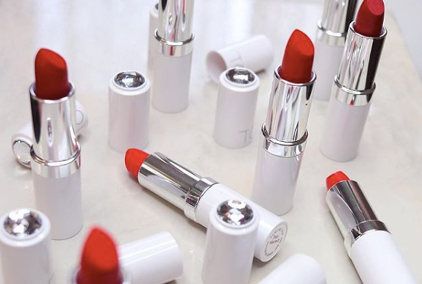 ton-cosmetics-makeup-montreal-brand-entrepreneurs ton-cosmetics-makeup-montreal-brand-entrepreneurs